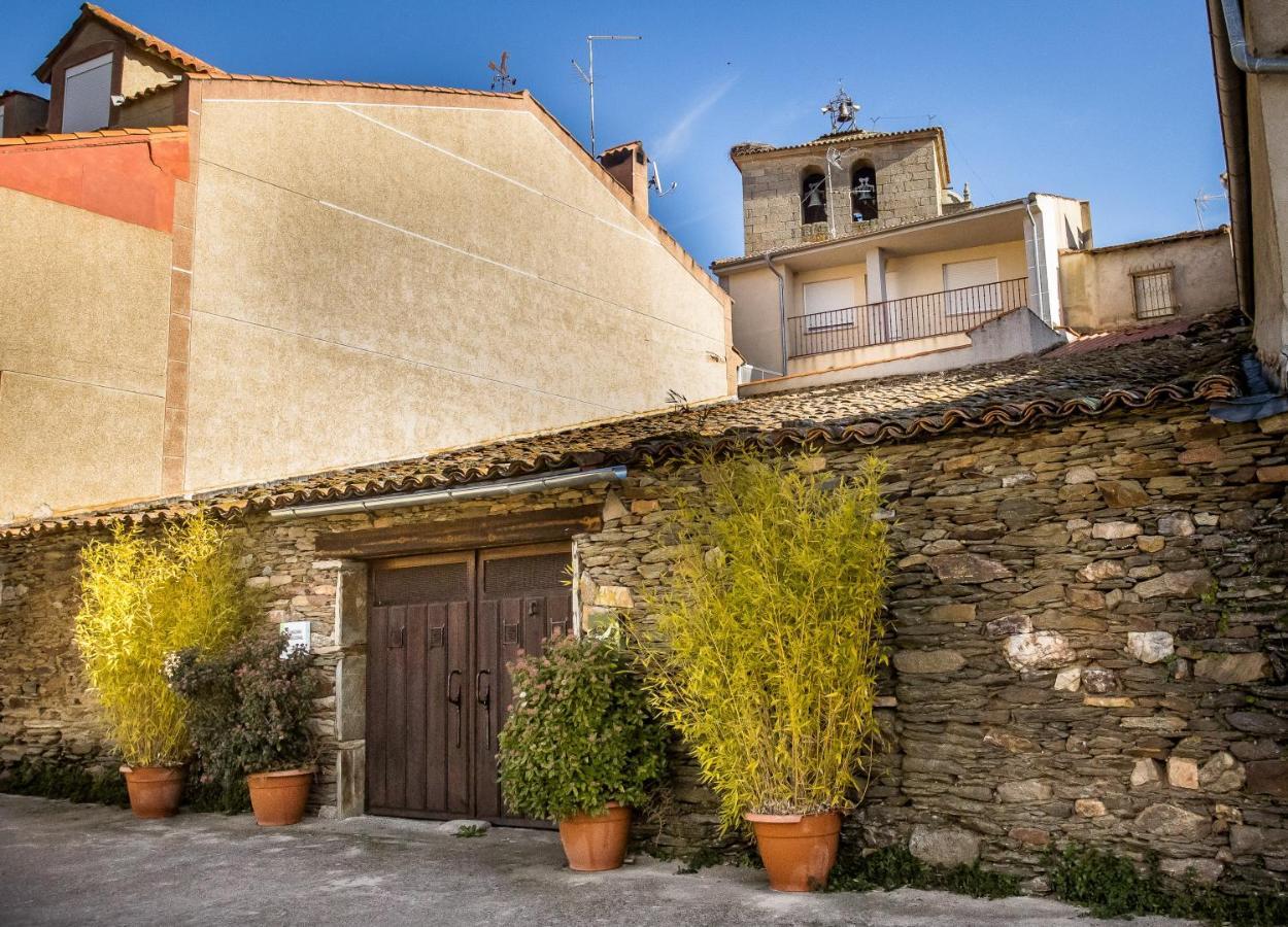 El Hogar Del Herrero Ahigal de los Aceiteros المظهر الخارجي الصورة